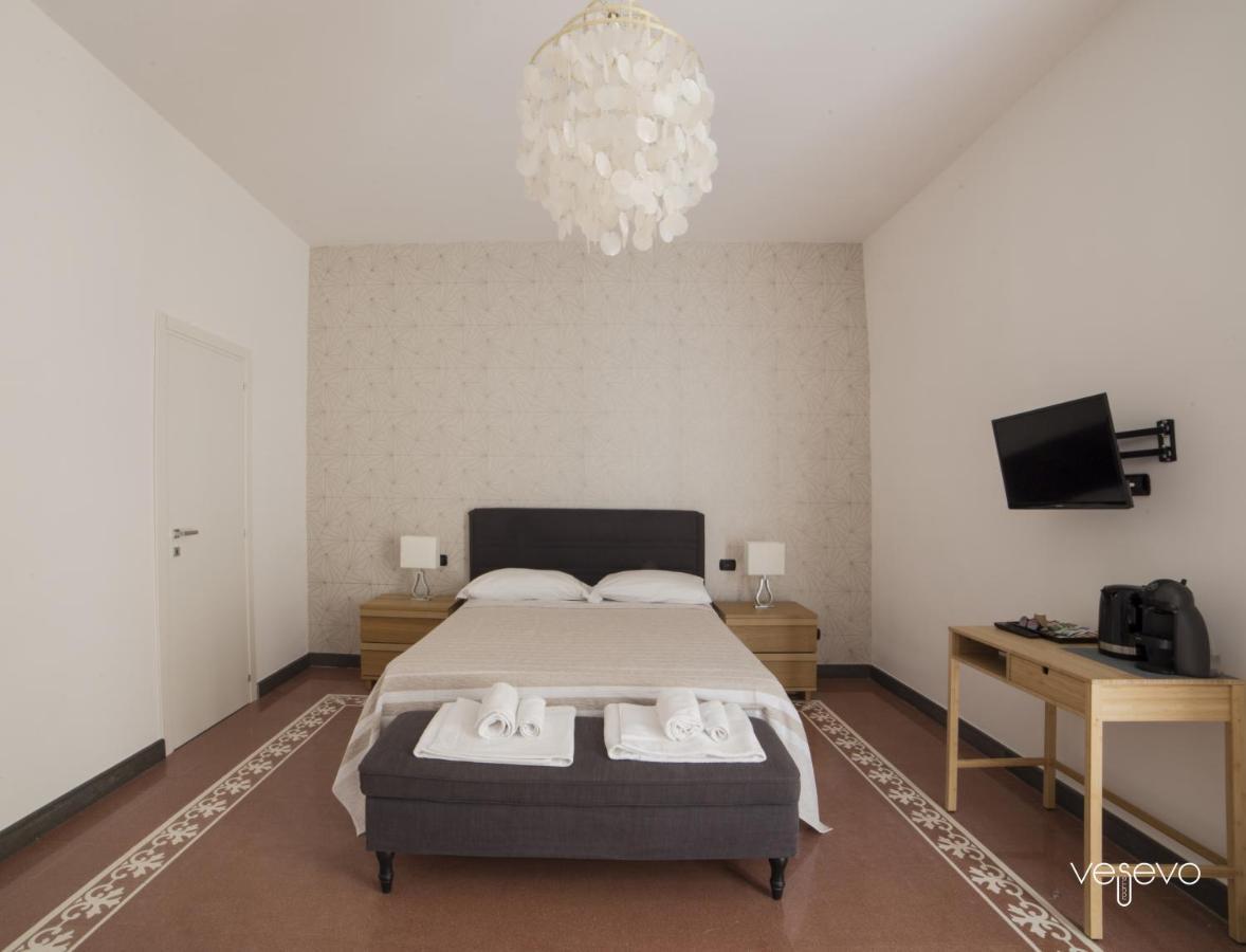 Vesevo Rooms เนเปิลส์ ภายนอก รูปภาพ