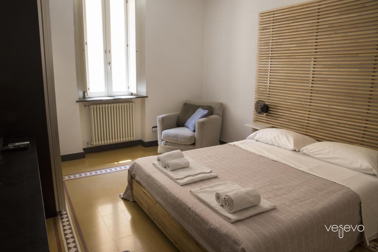 Vesevo Rooms เนเปิลส์ ภายนอก รูปภาพ