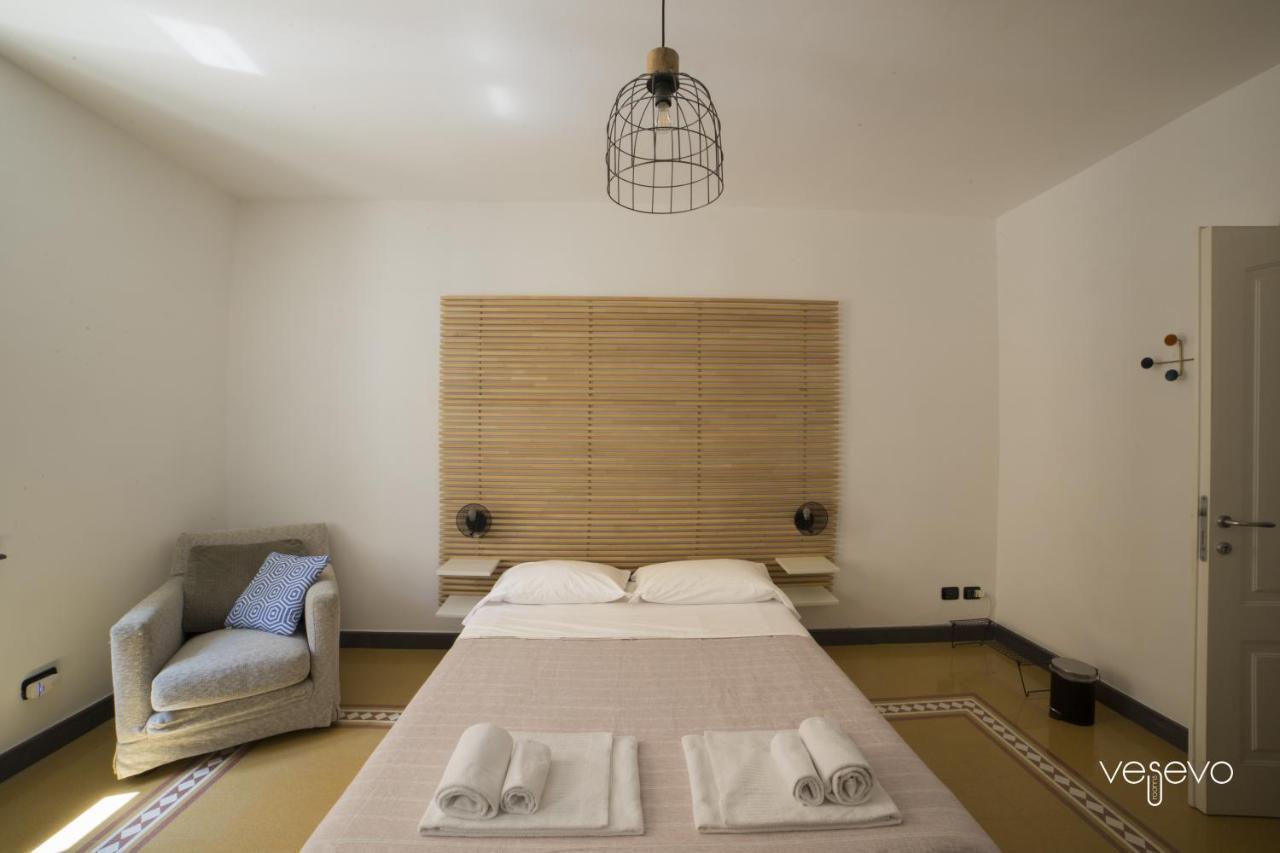 Vesevo Rooms เนเปิลส์ ภายนอก รูปภาพ